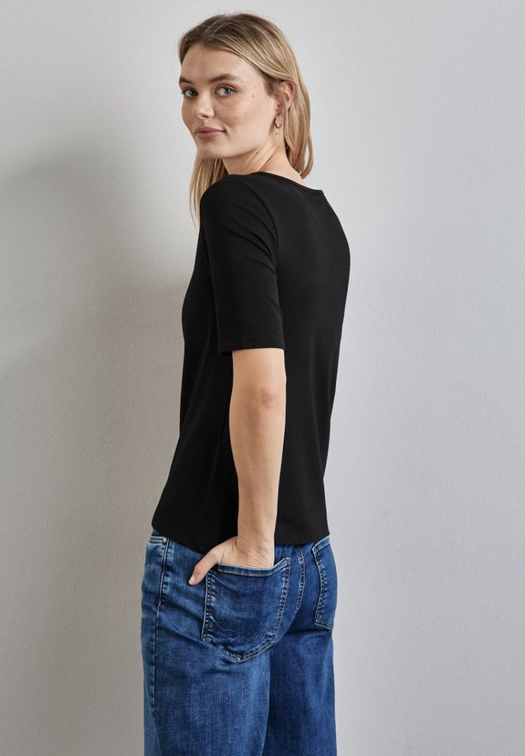 10001 Black