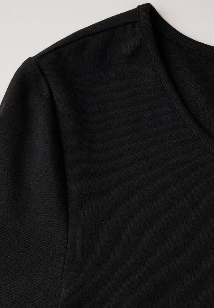 10001 Black