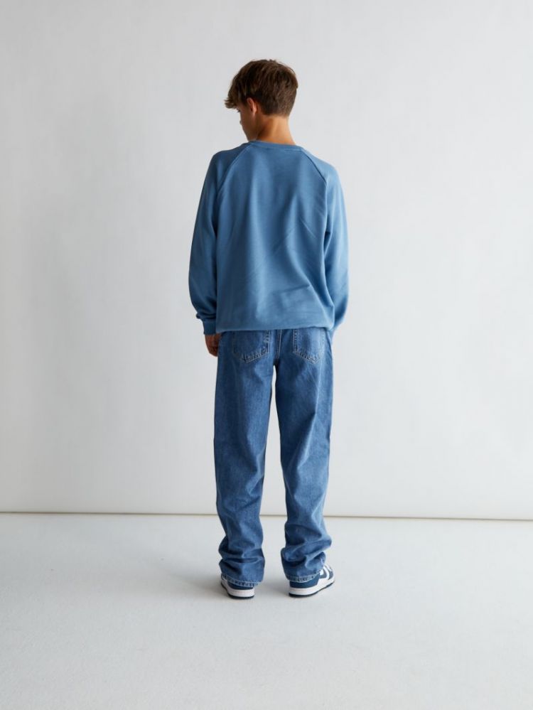 Male Mid Blue 0568