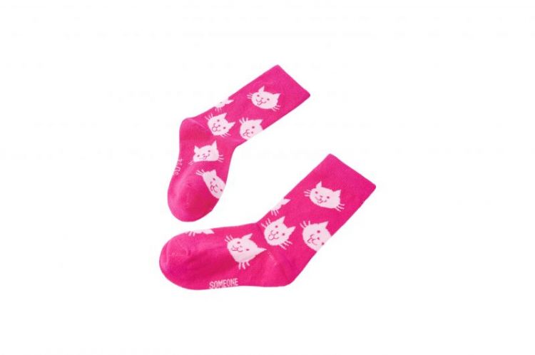 DARK PINK -