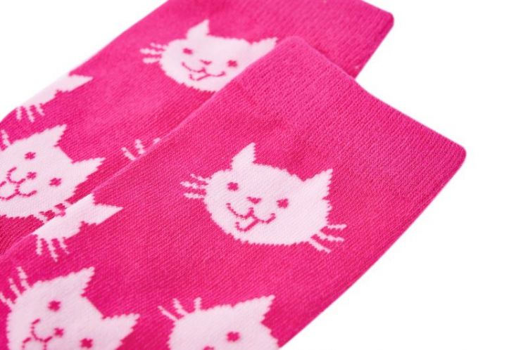 DARK PINK -