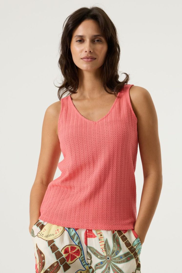 1005-coral crus