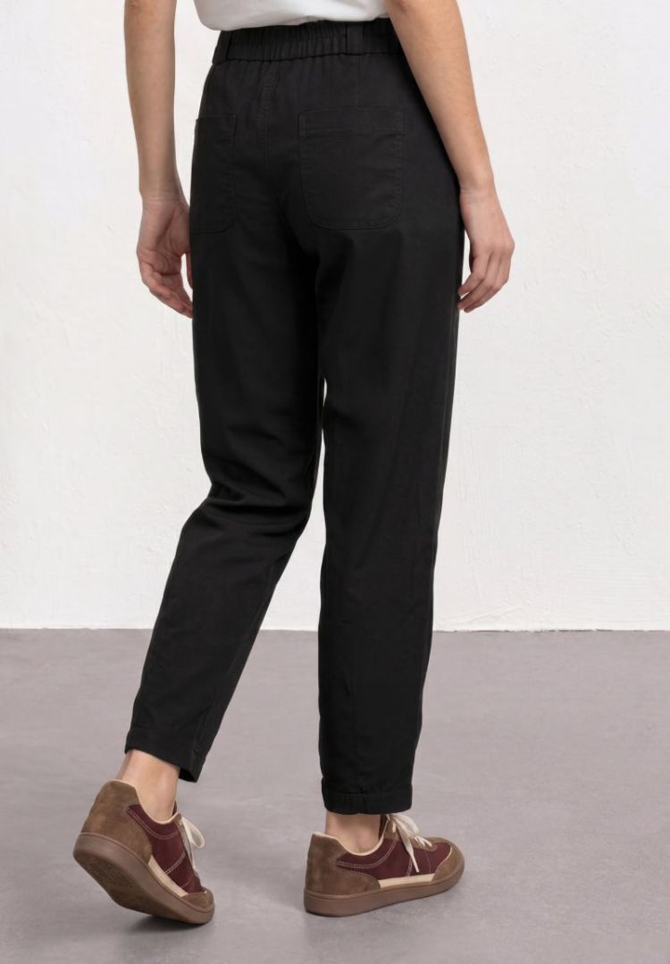 10001 Black