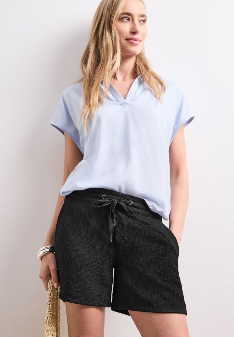 10001 Black