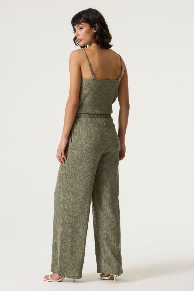  9945-olive bree