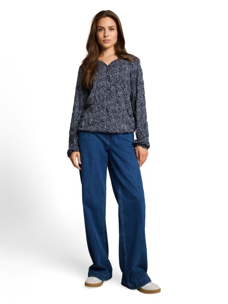  40884 navy whit
