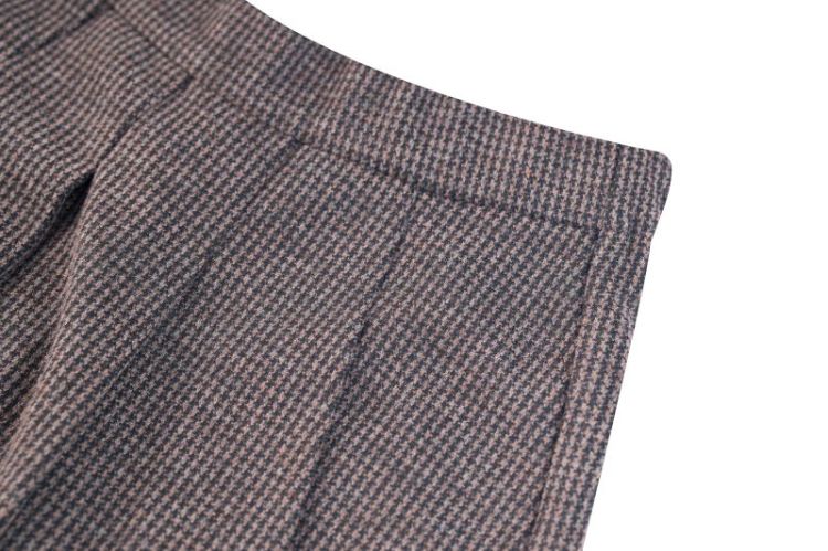  LBW LIGHT BROWN