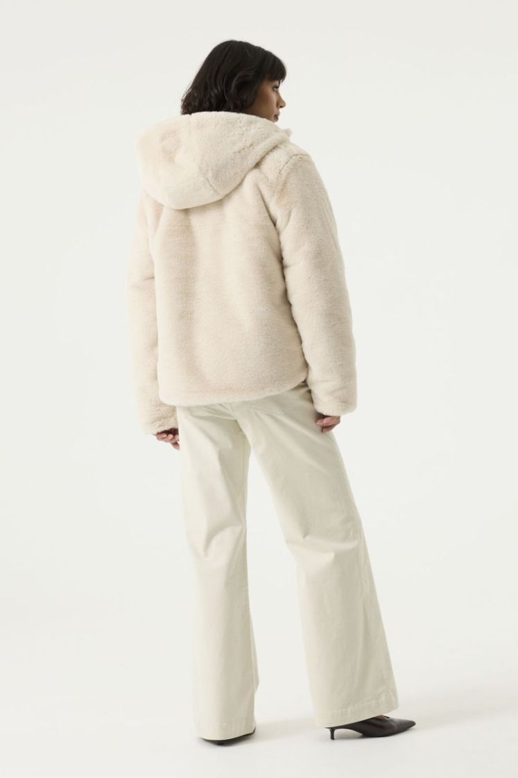 5853-neutral bl