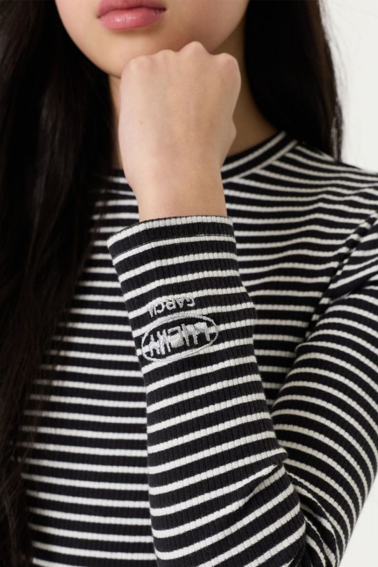 1755-off black