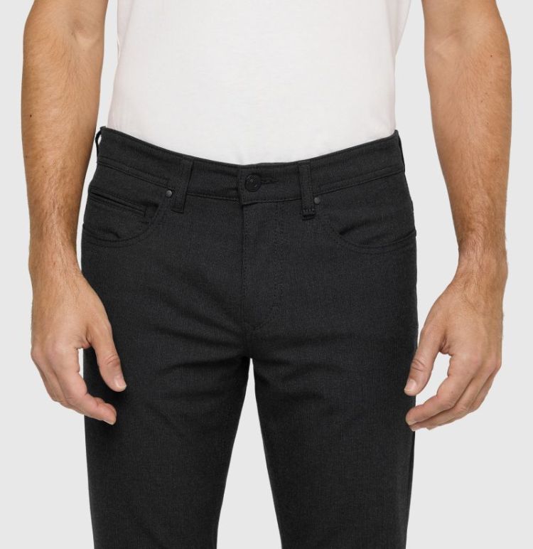  090 black
