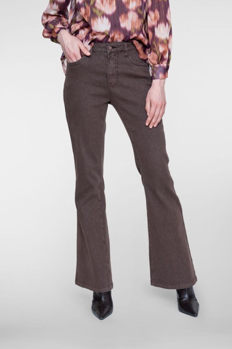  000775 brown
