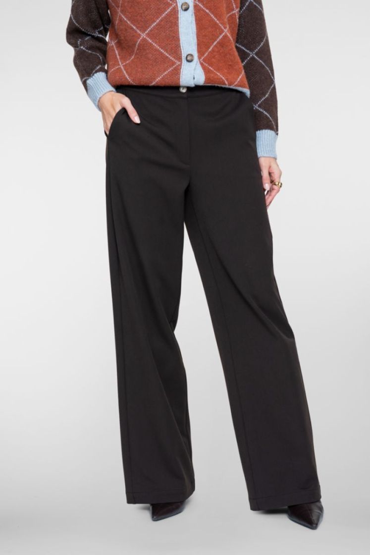  000775 brown