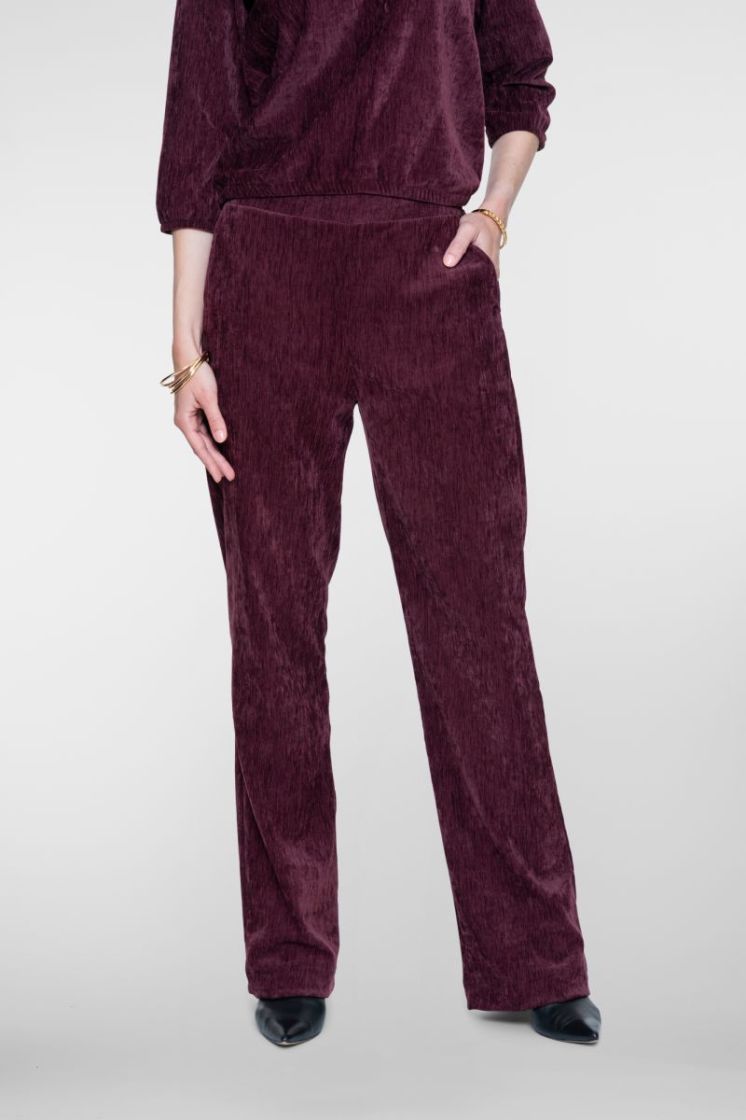  000480 burgundy