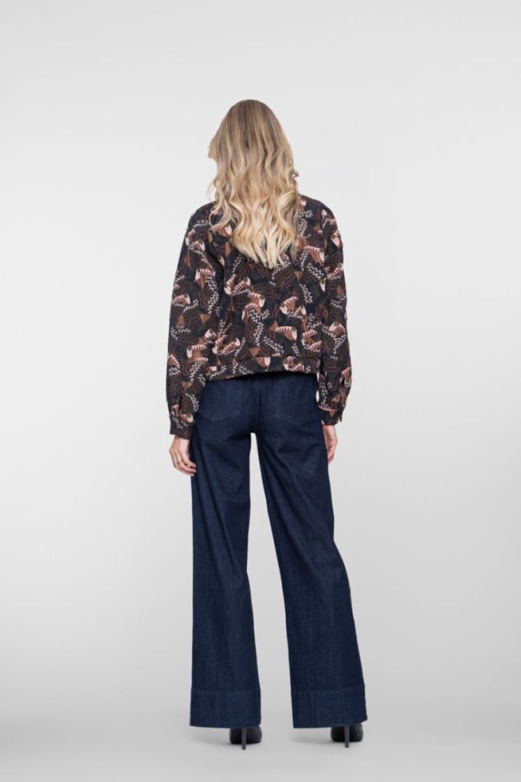 000880 dark blu