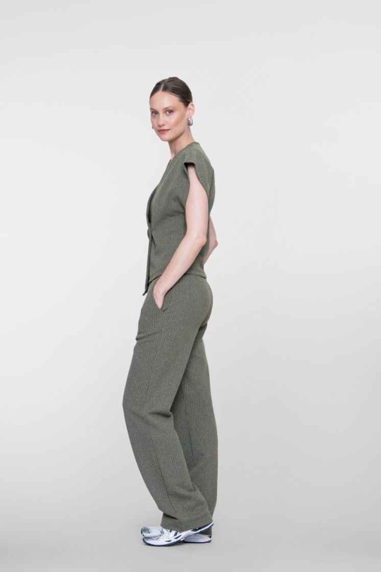 000530 green