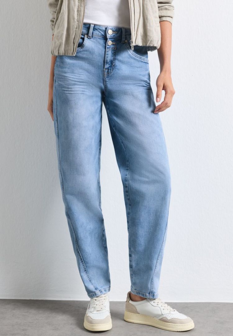  18239 Light Blu
