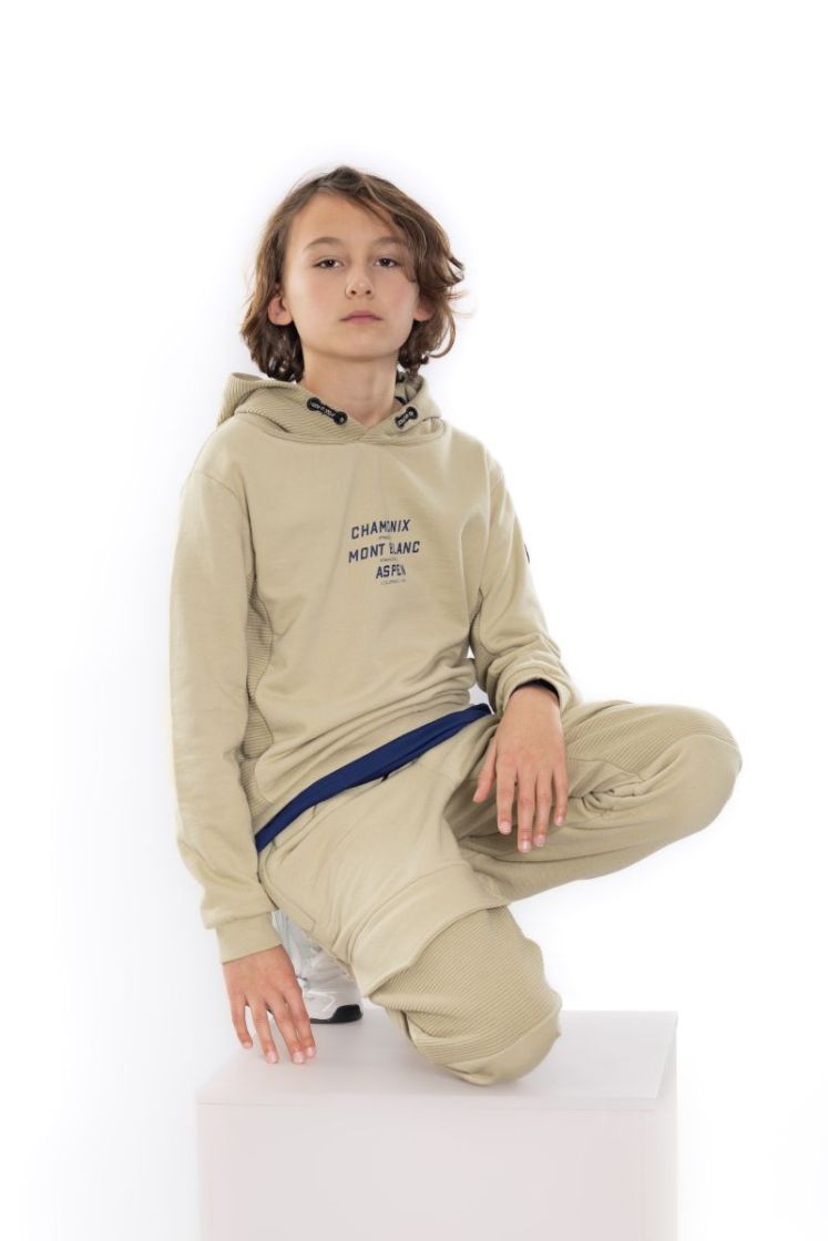 M boys 4 150513 Eucalypt