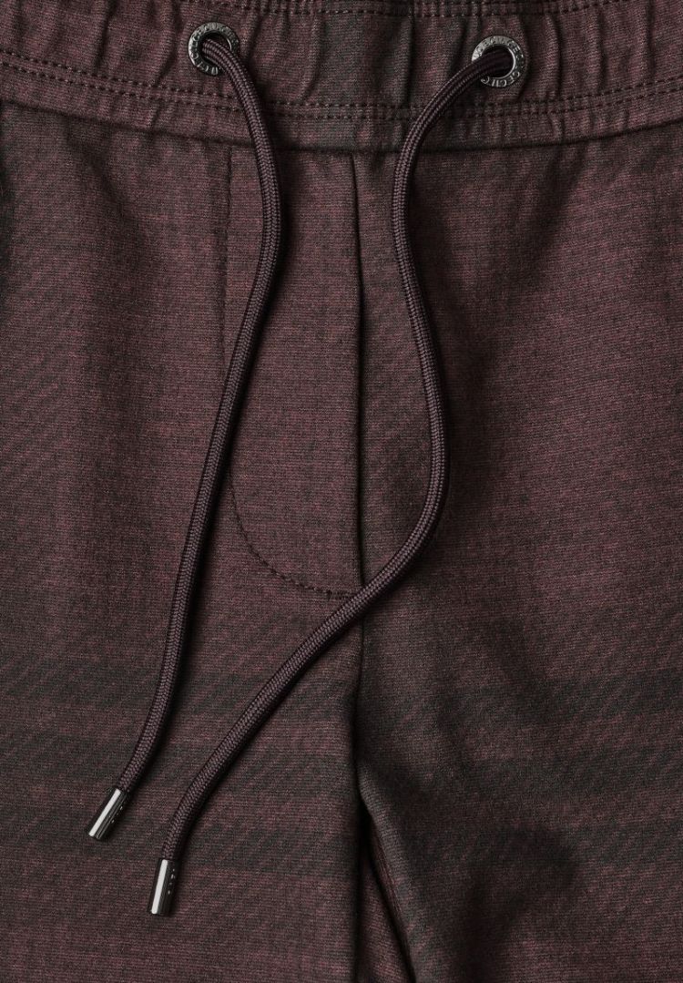 38133 red wine