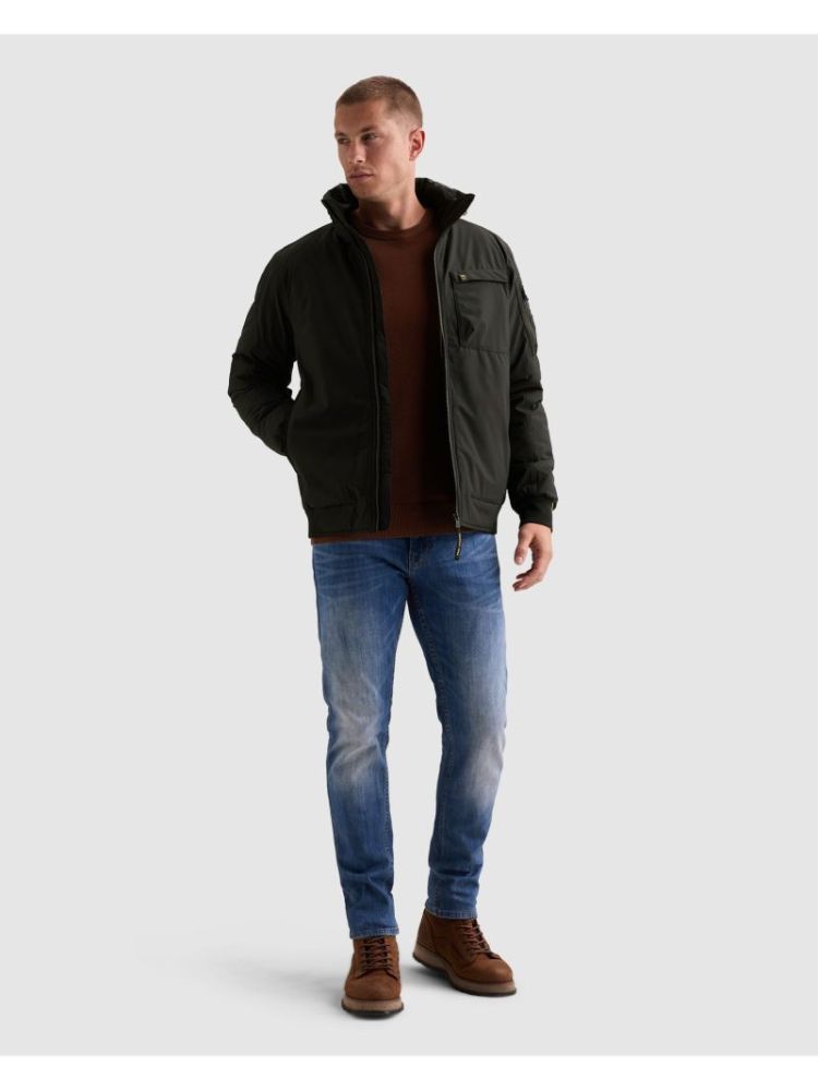 9067 Jet Black