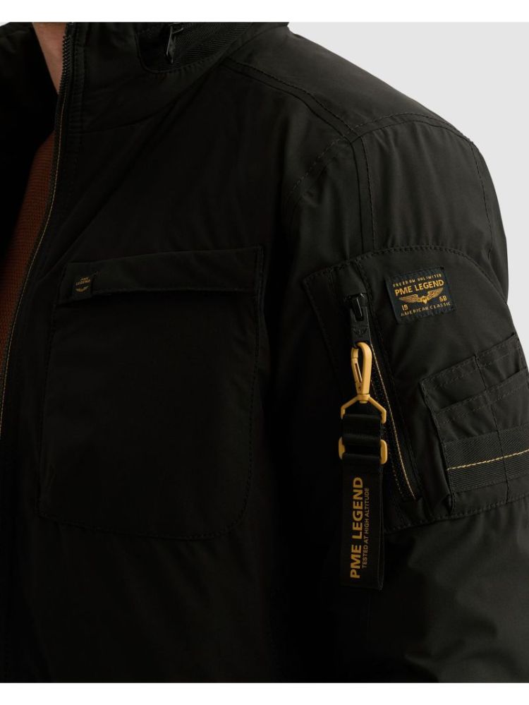 9067 Jet Black