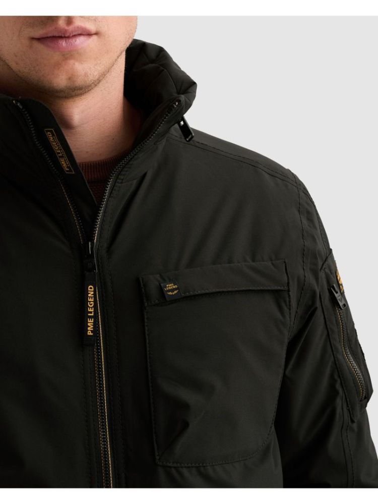 9067 Jet Black
