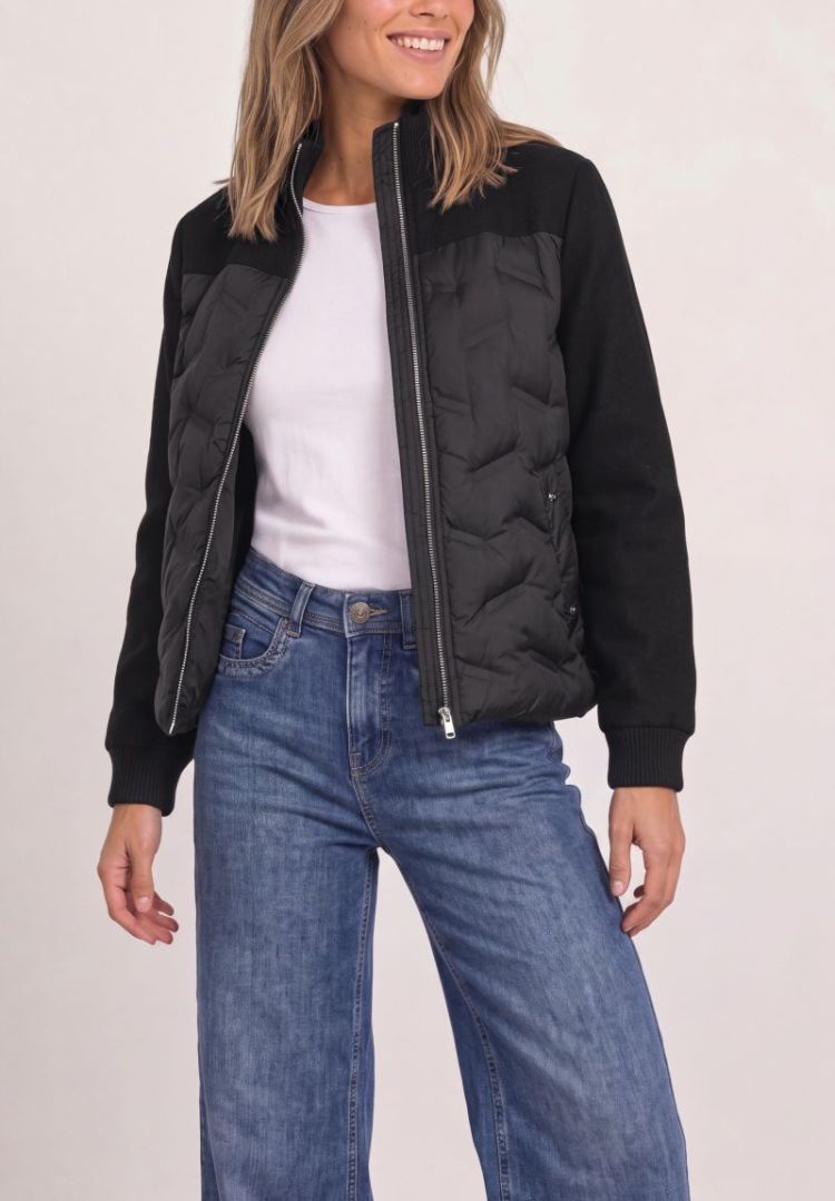  10001 Black
