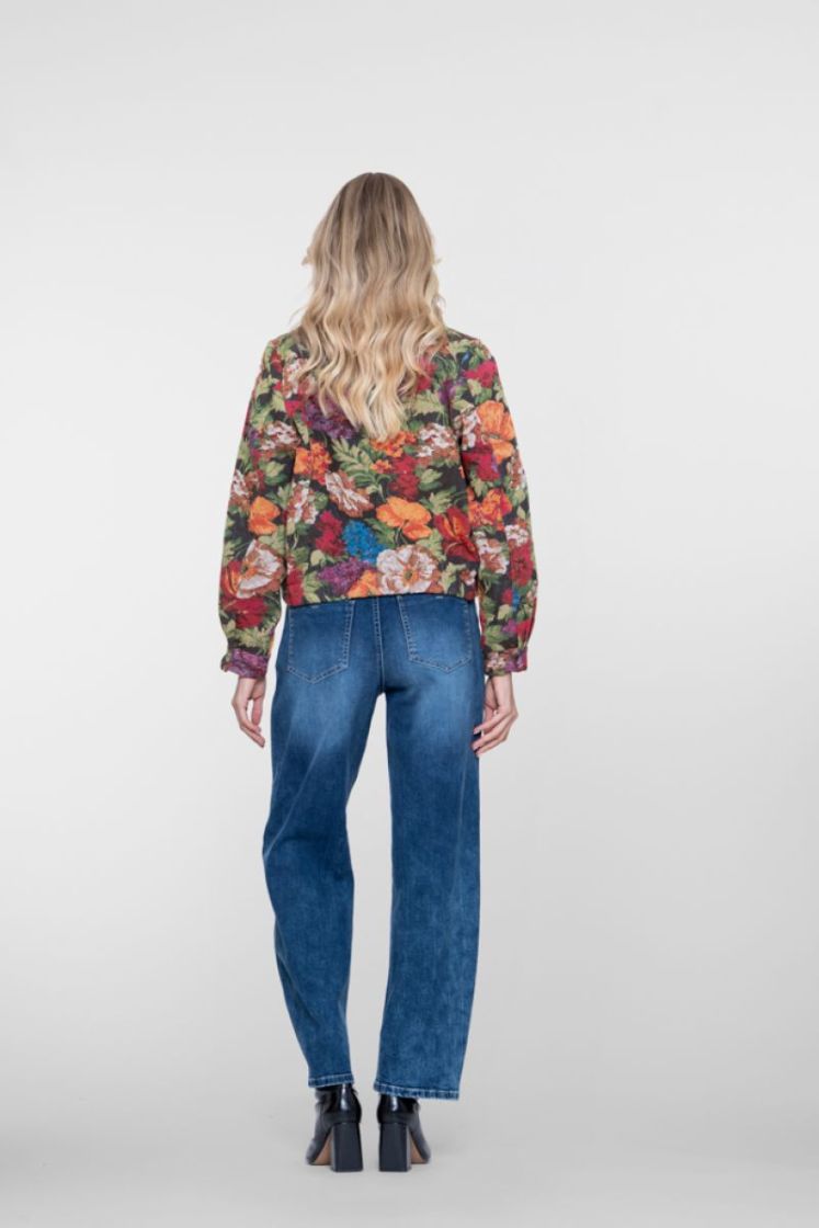 000827 mid blue