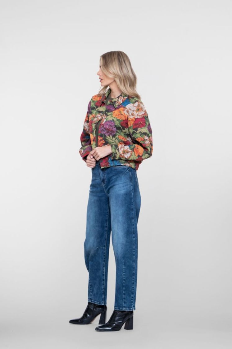 000827 mid blue